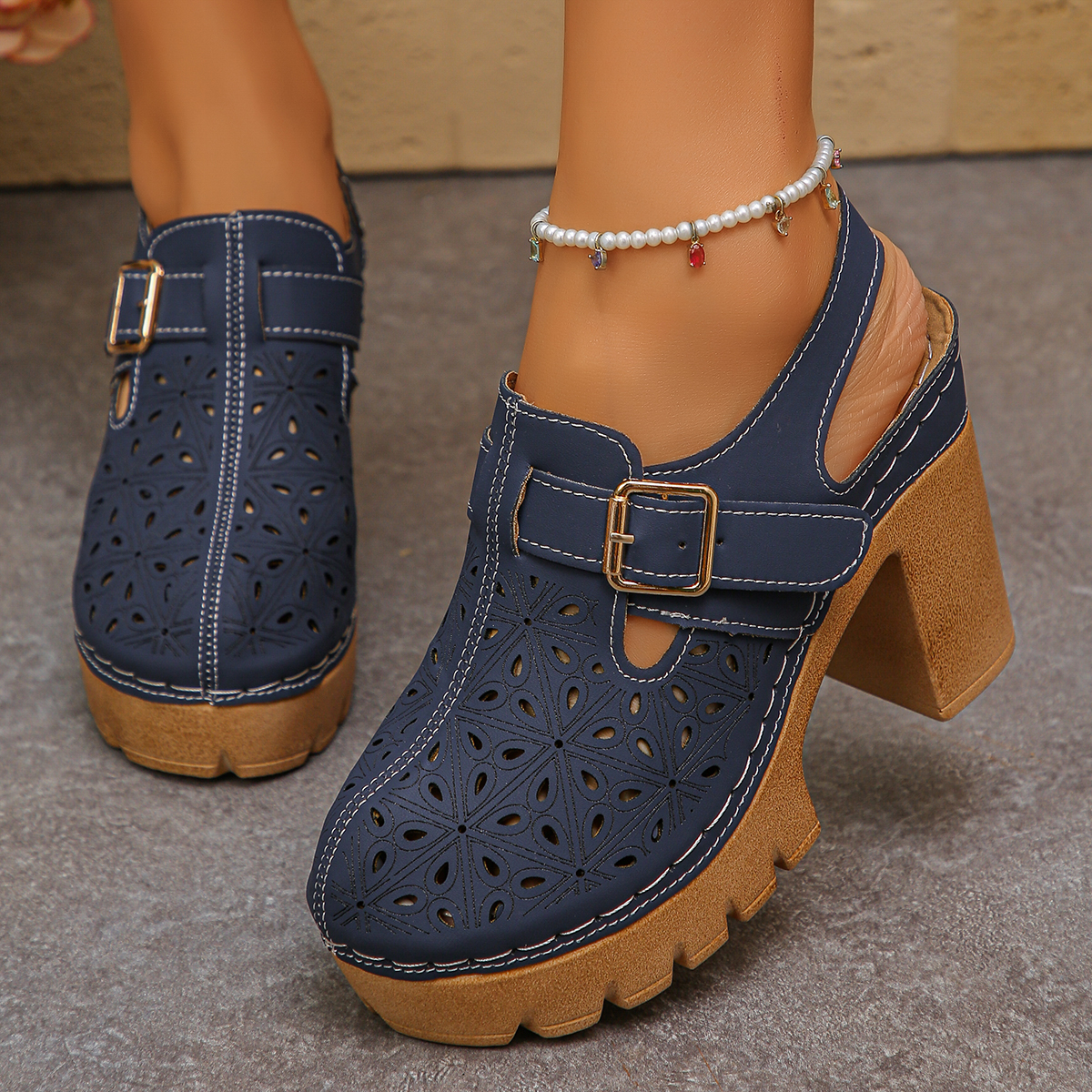 Large Size Women's Thick Heel  - Casual Sandal Leather 리뷰 및 가격